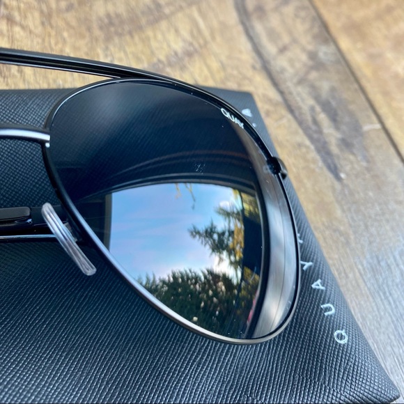 Quay High Key Aviator Sunglasses - Picture 3 of 7